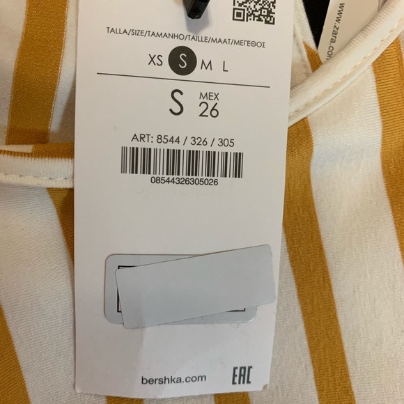 🌹NWT. Bershka Short Halter Neck Jumpsuit. Size S. - Picture 6 of 8